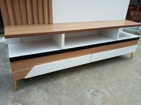 EC-Blend TV stand - Image 3